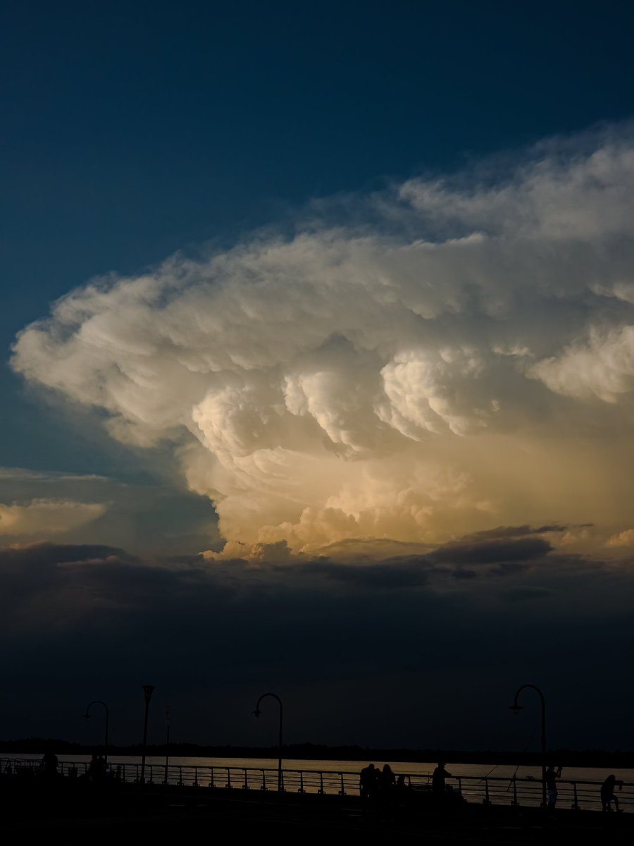 Rosariociudadok's tweet photo. Cuando llegaba la tormenta 

📸Jalibardi https://t.co/zZ4APqw3KL