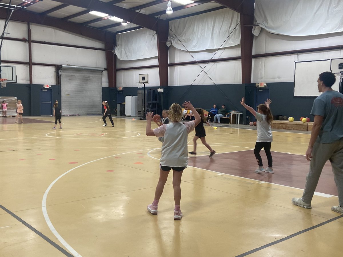 VeloBasketball's tweet photo. Day 1 of our Velo Girls Futures League and we are so proud! Great job to the ladies and coaches. https://t.co/3zpYuW5Vwt