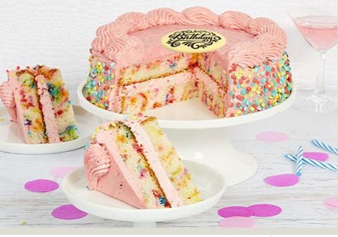 USAGiftDelivery's tweet photo. We give you fresh cakes at affordable prices with Same-Day Delivery all over the USA. https://t.co/5TR4cK1TJl Call/WhatsApp+12029602879 #occasion #samedaydelivery #flowerandcake #freeshipping #gifts #Giftbasket #cakes #combo #flowers #Chocolate #birthday #ComboProducts #usagift https://t.co/q02YXqVqor