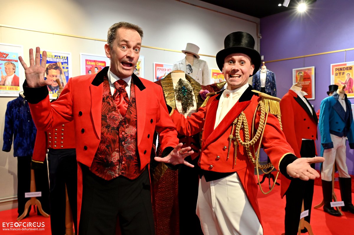 Cirquedebayeux's tweet photo. 🗞️ Une exposition 🖼️🎨 rend hommage à l’emblématique Monsieur Loyal 🎩 !

➡️ Retrouvez l'article de presse 📰 de @OuestFrance14 ici 👉🏻 https://t.co/V2JNuJEtjx

@ArnaudTANQUEREL @18881913 @BayeuxOfficiel @CalvadosDep @RegionNormandie 

#Cirque #Bayeux #Festival #10edition #expo https://t.co/Q9eZGQTXy7