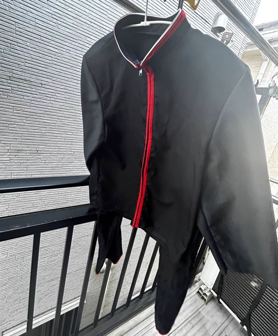 推しの服洗って干したら同棲ってことでいいですか?? 