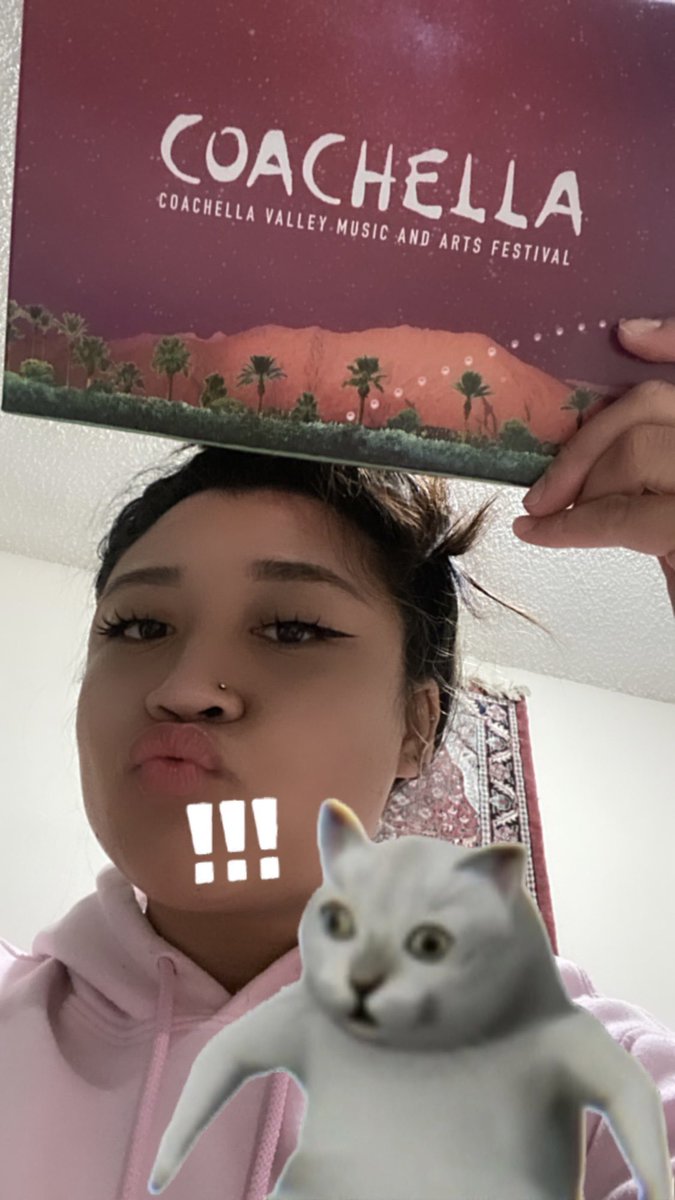 ryubineru's tweet image. hi twt friends im selling 3 GA weekend 2 coachella tix $570 each pls take them off my hands :)