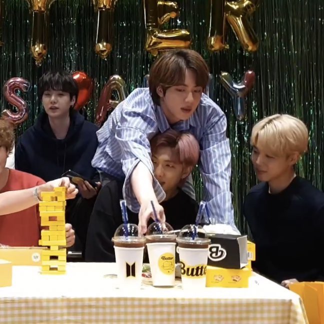 KIMSJ921's tweet photo. นท.อย่าแย่งข้าวพี่ @numtownv https://t.co/EYc5D1PJzJ