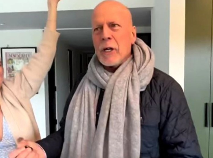 Bruce Willis appears on camera for first time since dementia diagnosis | Video couriermail.com.au/entertainment/…