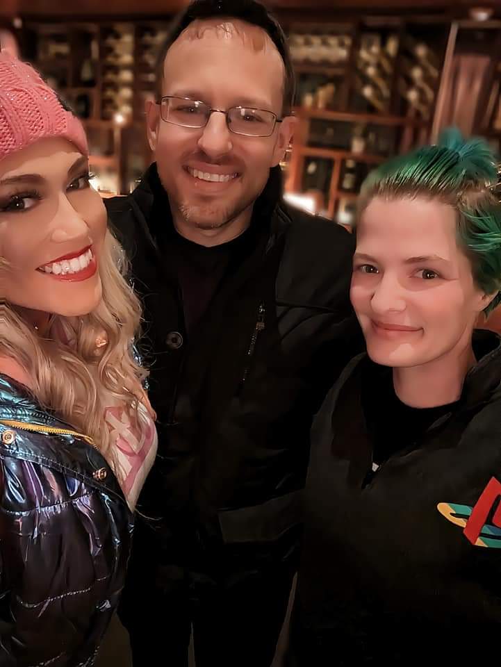 Saw my long lost brother tonight 💚