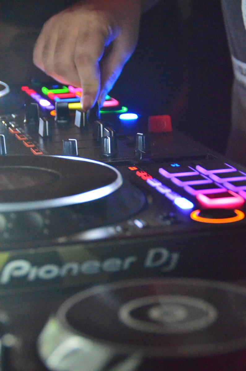 henriquesjosea's tweet photo. Una gente que logró los objetivos... #djfest #puertoordaz https://t.co/EgnG8CvZMT