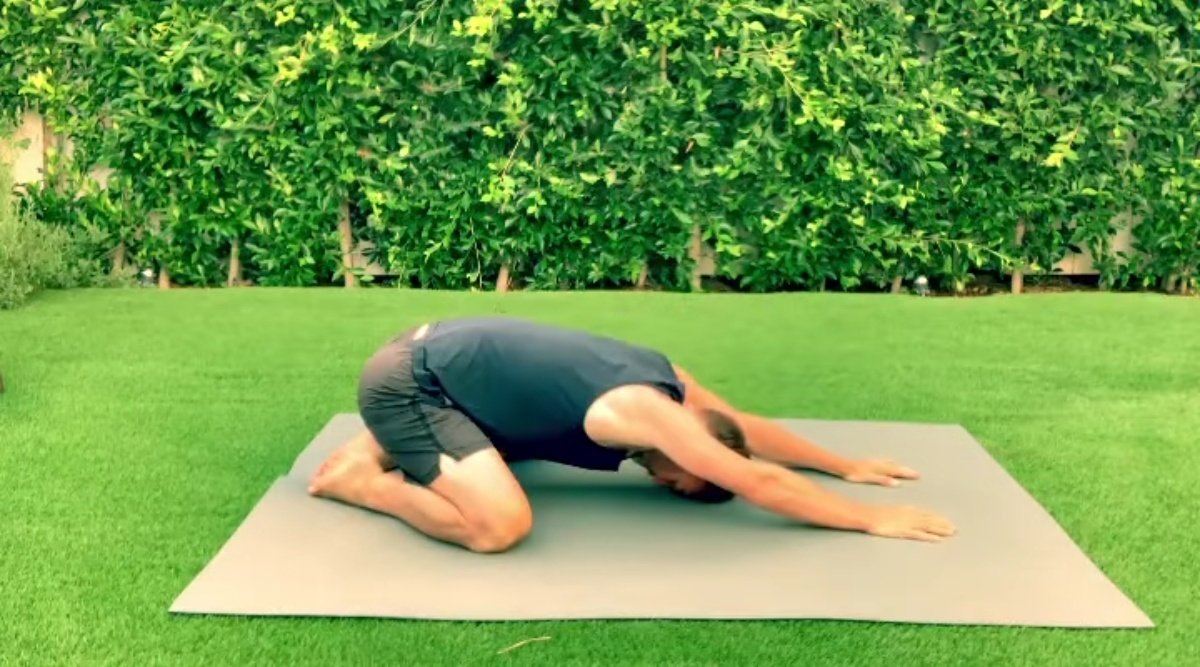 Garyismyhero's tweet photo. Did you do your yoga today @GaryBarlow? #🧘♂️ #readyforanewweek
#throwback #lookatus #flashback #lookawaynow #staysafe #washyourhands #📸's #everyotherday #becareful https://t.co/9qitjDtY3a