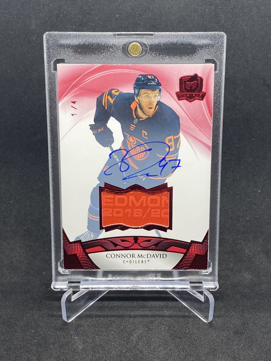 HobbySpotAndQCB's tweet photo. 🤯🤯ABSOLUTE MONSTER PULLED TONIGHT IN THE BREAK ROOM CELEBRATING OUR 3 YEARS!🥳💥 #connormcdavid #thecup #autotag #oilers #whodoyoucollect #showyourhits @UpperDeckSports @UpperDeckHockey @UniversalDst https://t.co/JBhLiu8bzA