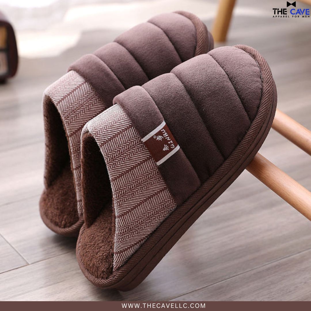Say goodbye to cold feet! Take convenience to the next level with our stylish indoor slippers, the perfect #accessory for mixing #comfort with modern fashion!

Visit our online store 👇 and Shop now🛒
bit.ly/3mYgqx1

#indoorslippers #mensfashion #fashion #menstyle