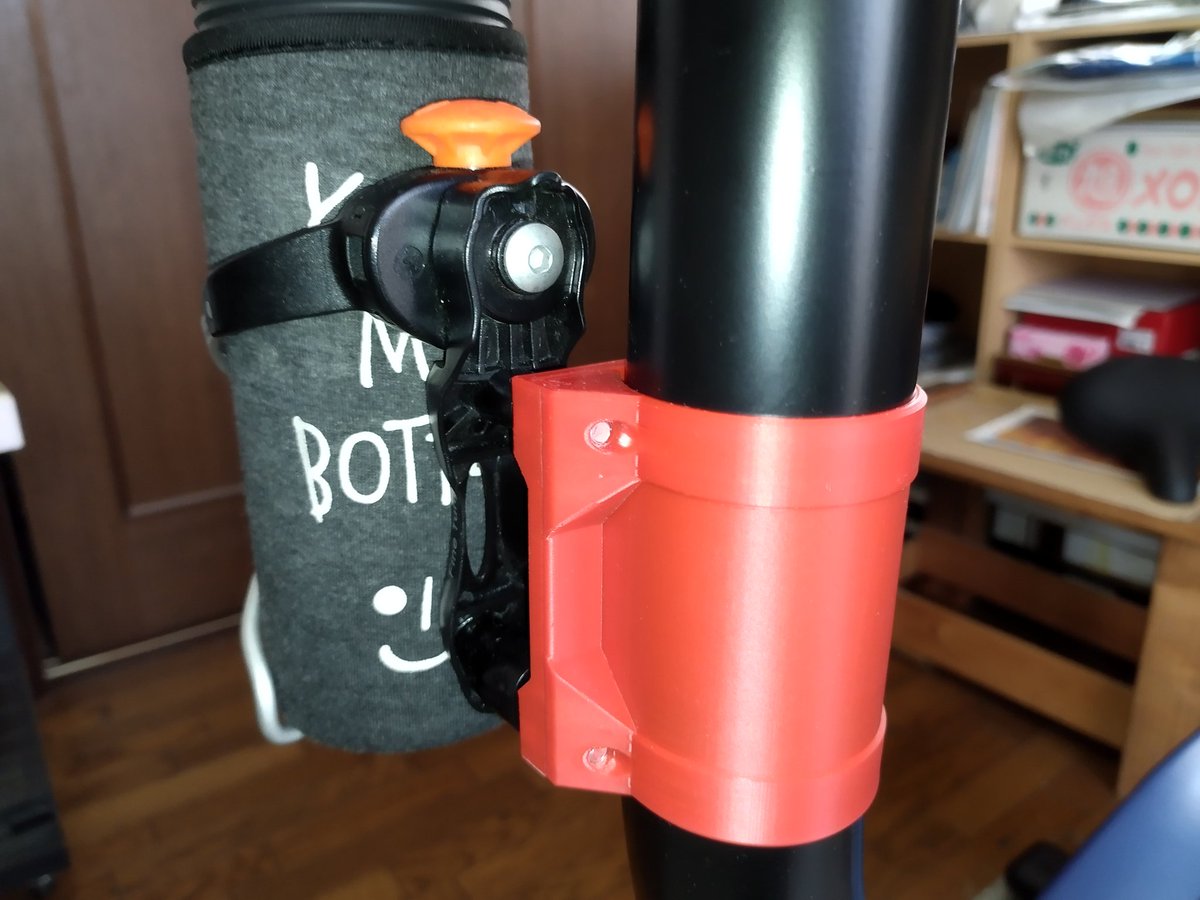 Roguish_'s tweet photo. 先週届いたフィットネスバイクをちょこっと改造
・見づらいＬＣＤパネルを寝かす
・ボトルケージ取り付けマウント
・上向きで痺れるサドルを水平かつスポーツ用に変更
#JCL #afb6119 #3Dプリンター #Flyingbear https://t.co/9w4BE1spUu