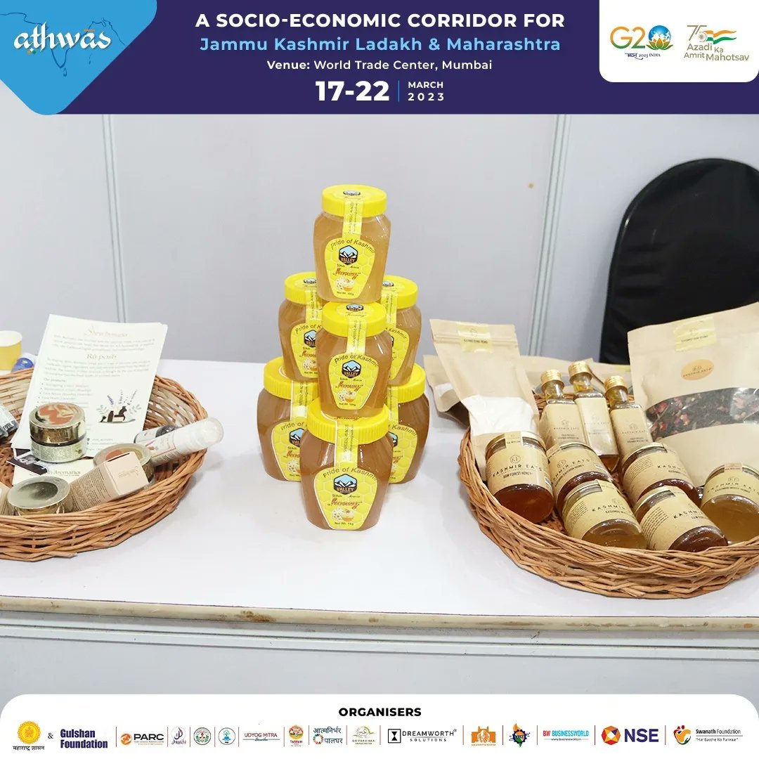 AthwasIndia's tweet photo. Relish the authentic taste of  Kashmir's Kesar, Honey, and a bunch of spices and condiments at the World Trade Center, Mumbai till 22nd March 2023.

#athwas #athwasindia #jammukashmir #ladakh #event #socioeconomic #mumbai #maharashtra #businessmeet #expo #exhibition https://t.co/wWOFqyVBdP