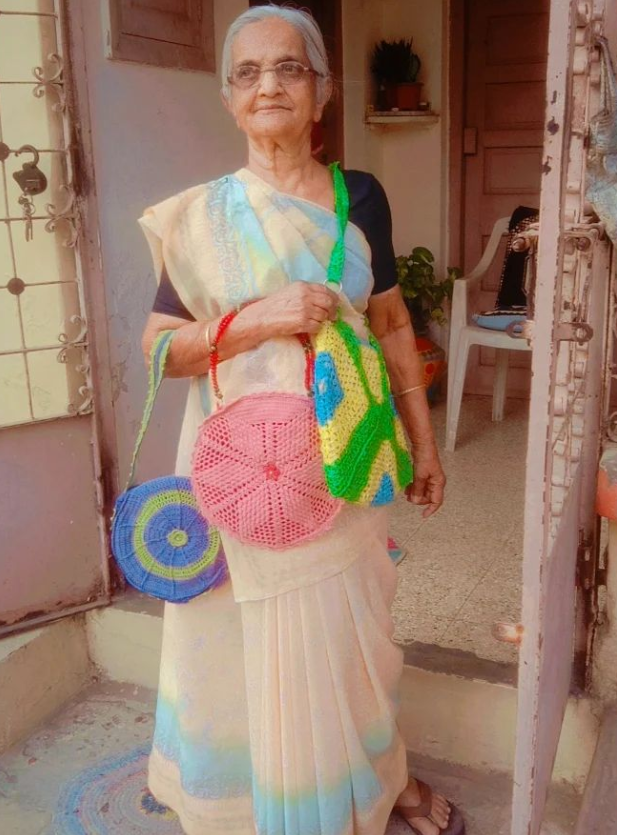 88 साल की उम्र में ये महिला विदेशों तक भेज रहीं हैं अपने हैंडमेड प्रोडक्ट्स
aapkiadira.com/88-year-old-wo…
#businessideas #business #businesswoman #businessgrowth #inspireothers #inspiringstories #inspiringindians #inspiration #motivatingwomen