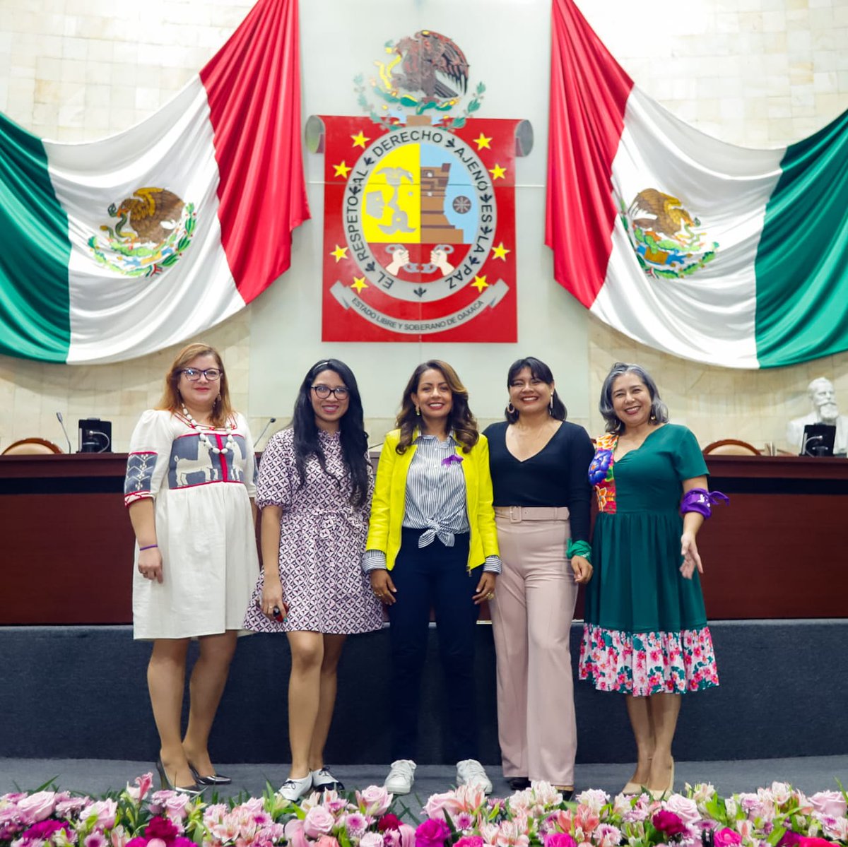 CruzAmira's tweet photo. #CEMPAG #Relatorías Parlamento Juvenil: La #AgendadelasMujeres desde la visión de las #Juventudes, realizado por la Presidencia de la Comisión Permanente de #Mujeres e #IgualdaddeGénero del H. #CongresodeOaxaca.

Mesa 4:
#SaludMental Y #Reproductiva
#UTSSO #UNIVAS #Anáhuac #URSE https://t.co/ixqu6E2bxT