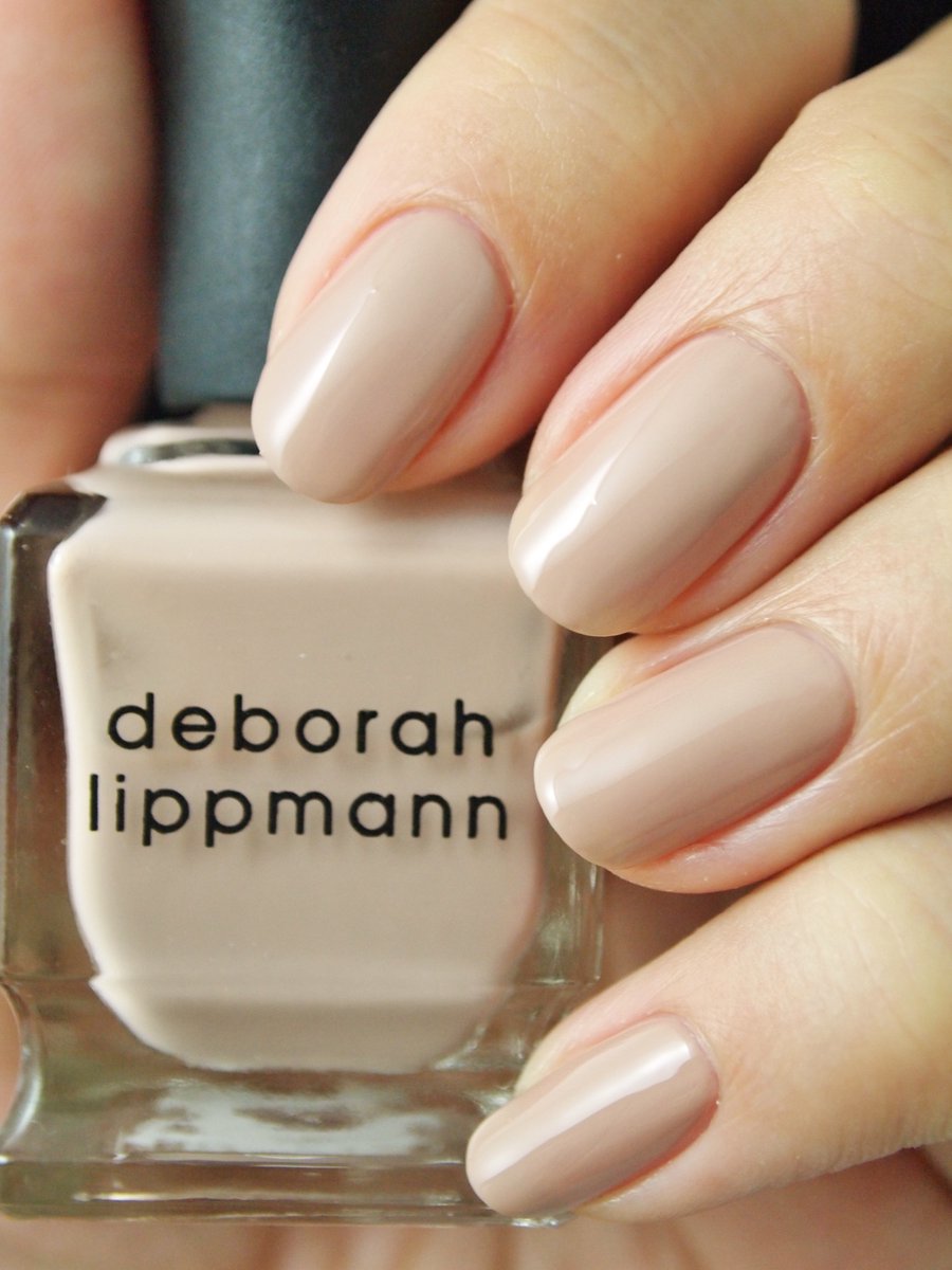 lippmann_japan's tweet photo. 自然な色味で指長効果✨
【FASHION】
マットなヌーディーカラーはリップマンらしい艶感だけで落ち着いた印象を与えてくれるカラー💅
Online Shopはこちら
https://t.co/C5nNIP5AHz
#セルフネイル
#ポリッシュ
#DeborahLippmann https://t.co/bTgOpuIqXx