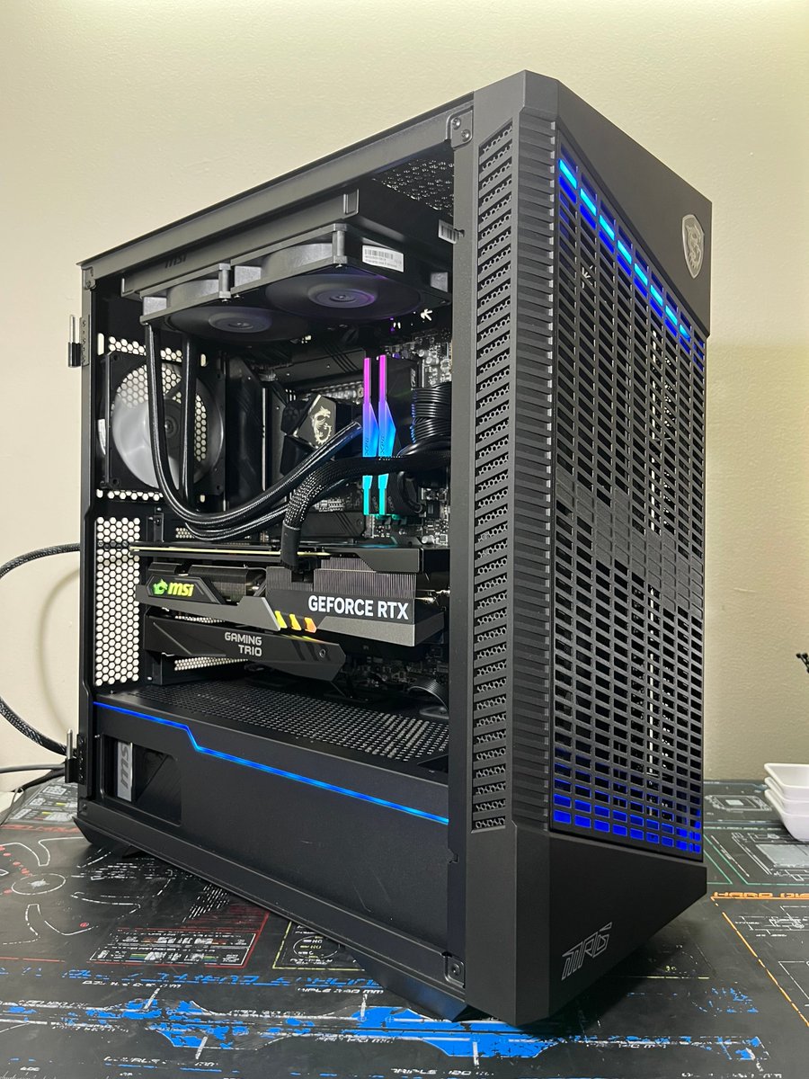 DreamPCcustom's tweet image. New #customPC in Quorrobolong, NSW. 🔥
Powered by:
- @IntelANZ Core i9-13900
- @NvidiaANZ MSI GeForce RTX 4070 Ti
- 32GB @ADATATechnology XPG LANCER RGB DDR5
- @AustraliaMSI MPG VELOX 100P Airflow Case
Full specs: go.dreampc.com.au/i107hh
#custompcbuild #pcbuild #australia