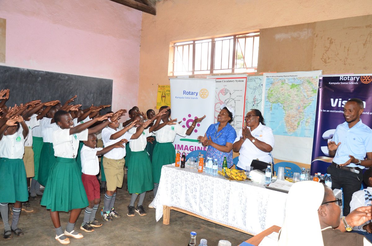 RCKSI's tweet photo. @RCKSI  celebrated International D.E.A.R Day by donating desks to St. Gonzaga Primary School Kamuli in Kireka. We're proud to support education and provide a comfortable learning environment for these students. #RotaryClub #EducationForAll #InternationalDEARday" https://t.co/gesq75I0HY