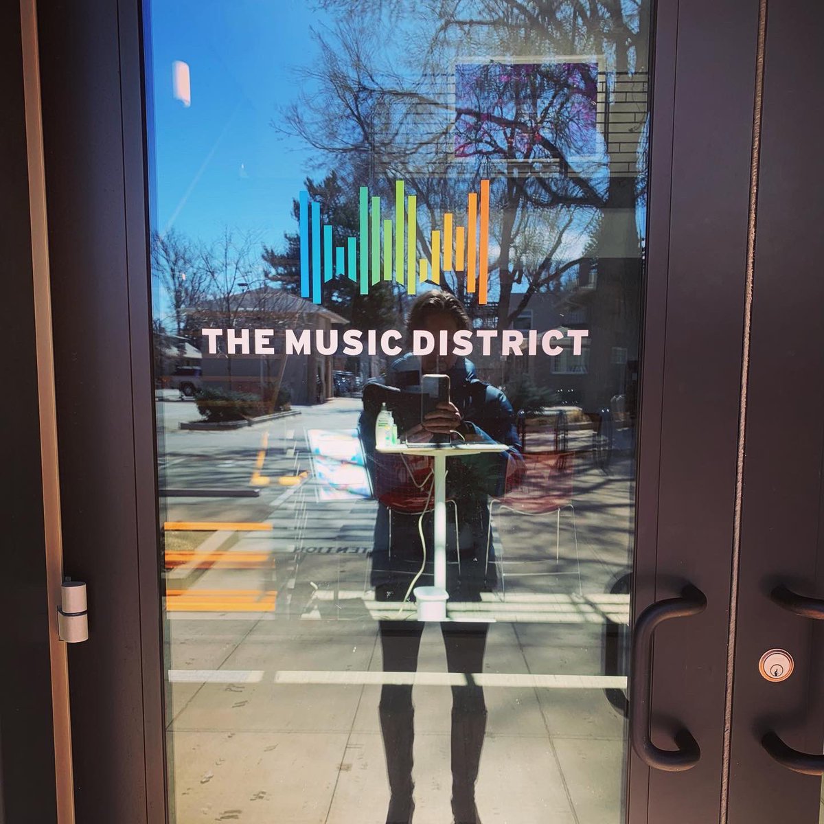 emwizzle's tweet photo. Thanks to @MusicDistrictFC &amp; @KyleJamesHauser for bringing me to Ft. Collins this weekend to experience the incredibly powerful #music ecosystem they’ve built &amp; are growing. TMD is empowering #artists w/ vital info, recording studios, world class venues, tour lodging &amp; more. 1/2 https://t.co/uIyFiUy1gt