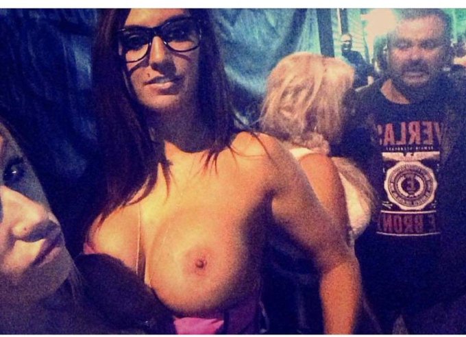Tits. Brought to you today by my friend Lauren who reminded me just how retarded i used to be when I