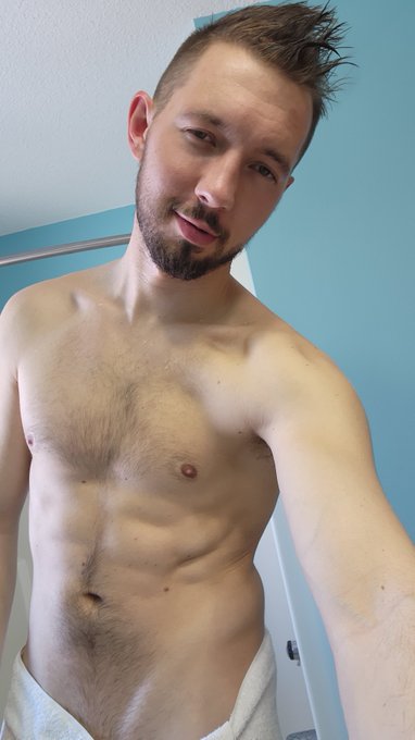 It's been awhile since i posted last but im alive and well! haha 🤣 I've been busy making content for<a href="/tag/model"class="tags"><span>#model</span></a><a href="/tag/workout"class="tags"><span>#workout</span></a><a href="/tag/abs"class="tags"><span>#abs</span></a><a href="/tag/modeling"class="tags"><span>#modeling</span></a><a href="/tag/workoutmotivation"class="tags"><span>#workoutmotivation</span></a>