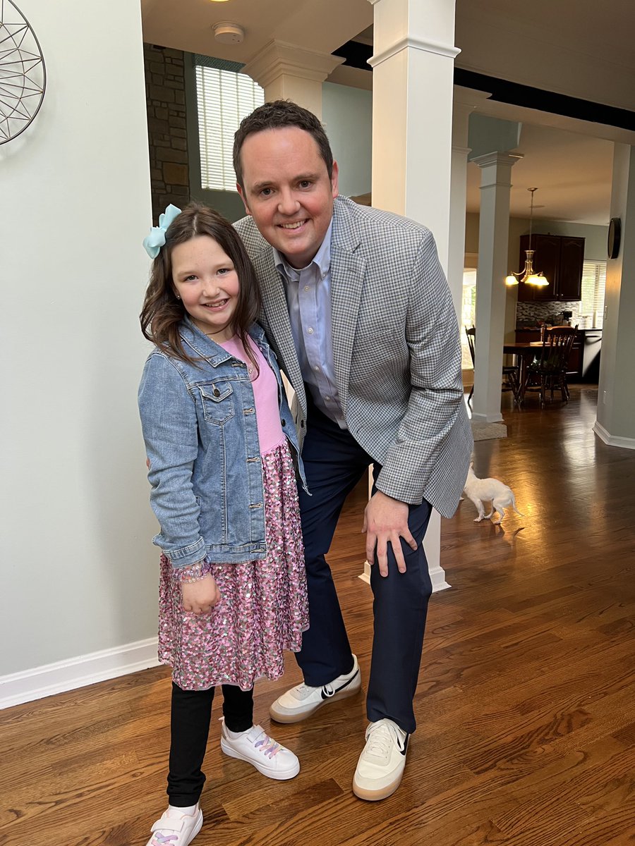 Nathan_Decker's tweet photo. Good time with Taylor last night!
@MasonSchools https://t.co/SHfVT9TMiX