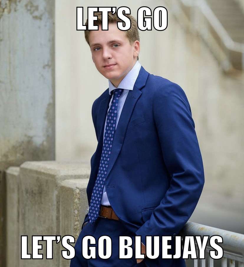 After careful consideration I will be taking my fandom to Creighton University for the remainder of the tournament! Thank you Coach King for this opportunity. #RDJ #GoJays <a href="/alexking8953/">Alex King</a> <a href="/AndrewPhalen/">Andrew Phalen</a> <a href="/sam_winton2/">Sam Winton</a> <a href="/jackrritt/">Jack Ritter</a>