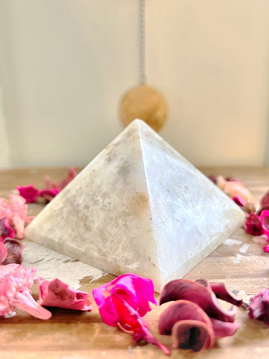 Anna Louise😇🌙🔮 tweet media