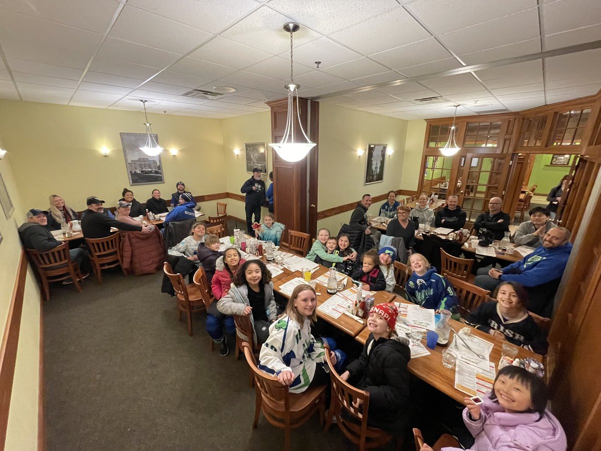 Youth Hockey always makes for a great weekend at PEGGS! Thanks for bringing hockey to South Bend and sending the teams our way @NDCFIA @cfiaops @visitsouthbend @dtsouthbend