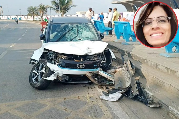 PraffulMalik1's tweet image. मुंबई के वर्ली में टेक फर्म की CEO की मौत 
जॉगिंग के लिए निकली थी राजलक्ष्मी रामकृष्णन
तेज रफ्तार कार की चपेट में आने से हुई मौत 
पुलिस ने आरोपी कार चालक को किया गिरफ्तार  

#Mumbai #TechFirm 
@MumbaiPolice