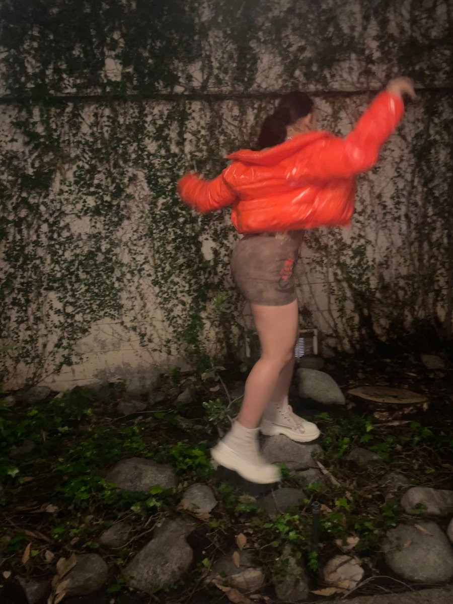 KayleeKay228's tweet photo. In My Own Lane “ Steppin “ 🧡👣
#explore #viral #femalerapper #nextup #weatcoast #youngcalifornia #kayleekay228 https://t.co/swfxx7mEYp https://t.co/XfdYszOjt7