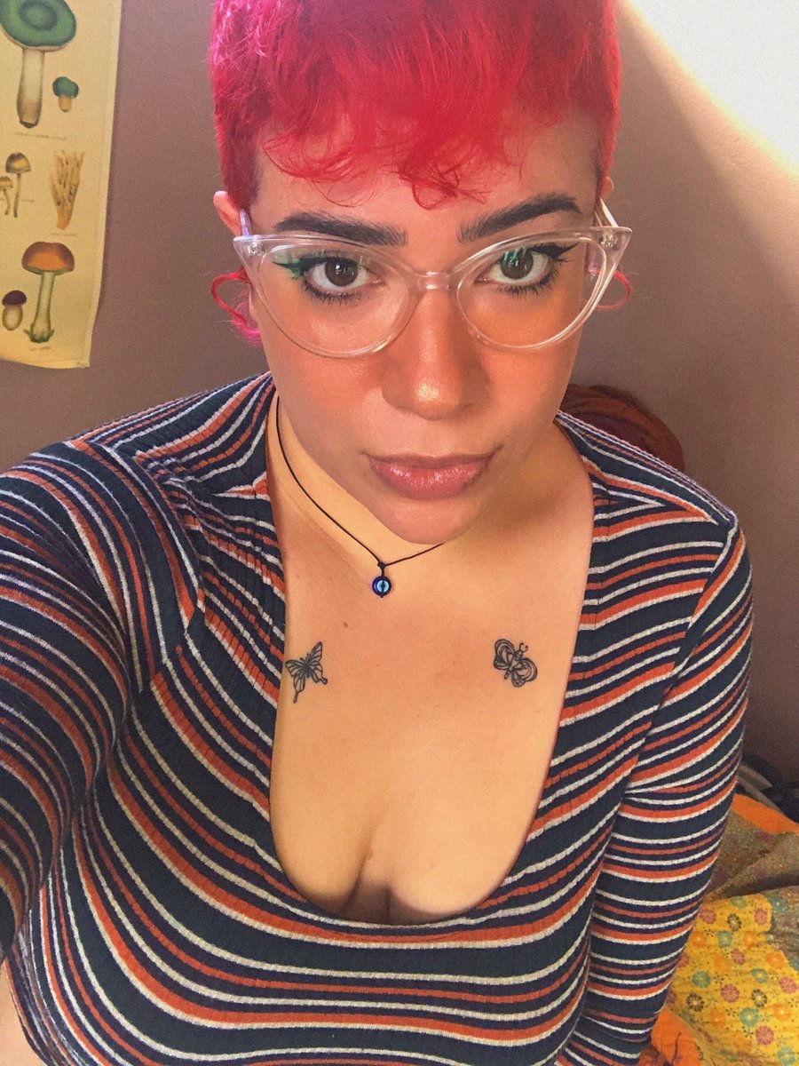 br0nb0n's tweet photo. my fave selfies from the last couple months ❤️ 
anyway! *vanishes into thin air* https://t.co/7RjOhVydcg