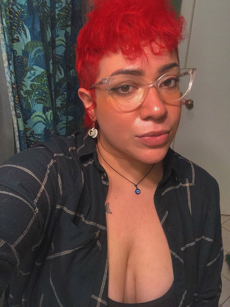 br0nb0n's tweet photo. my fave selfies from the last couple months ❤️ 
anyway! *vanishes into thin air* https://t.co/7RjOhVydcg