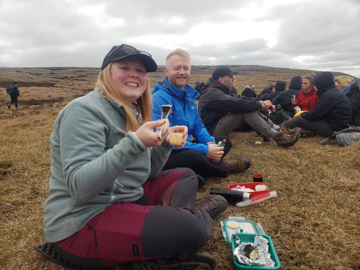 Mary Murray (8/100 paintings) (@murrayjanemary) on Twitter photo Yorkshire Mapping Day 2:
Treats include folds, and unconformity and a top tier field lunch of fresh sushi thanks to <a href="/Basaltically/">Jade</a>
With <a href="/LivUniEarthSci/">Liverpool Uni Earth Sciences</a> <a href="/geopeteal/">Peter Burgess</a> <a href="/mcnamadd/">Dr David McNamara</a> Yorkshire Mapping Day 2:
Treats include folds, and unconformity and a top tier field lunch of fresh sushi thanks to <a href="/Basaltically/">Jade</a>
With <a href="/LivUniEarthSci/">Liverpool Uni Earth Sciences</a> <a href="/geopeteal/">Peter Burgess</a> <a href="/mcnamadd/">Dr David McNamara</a>