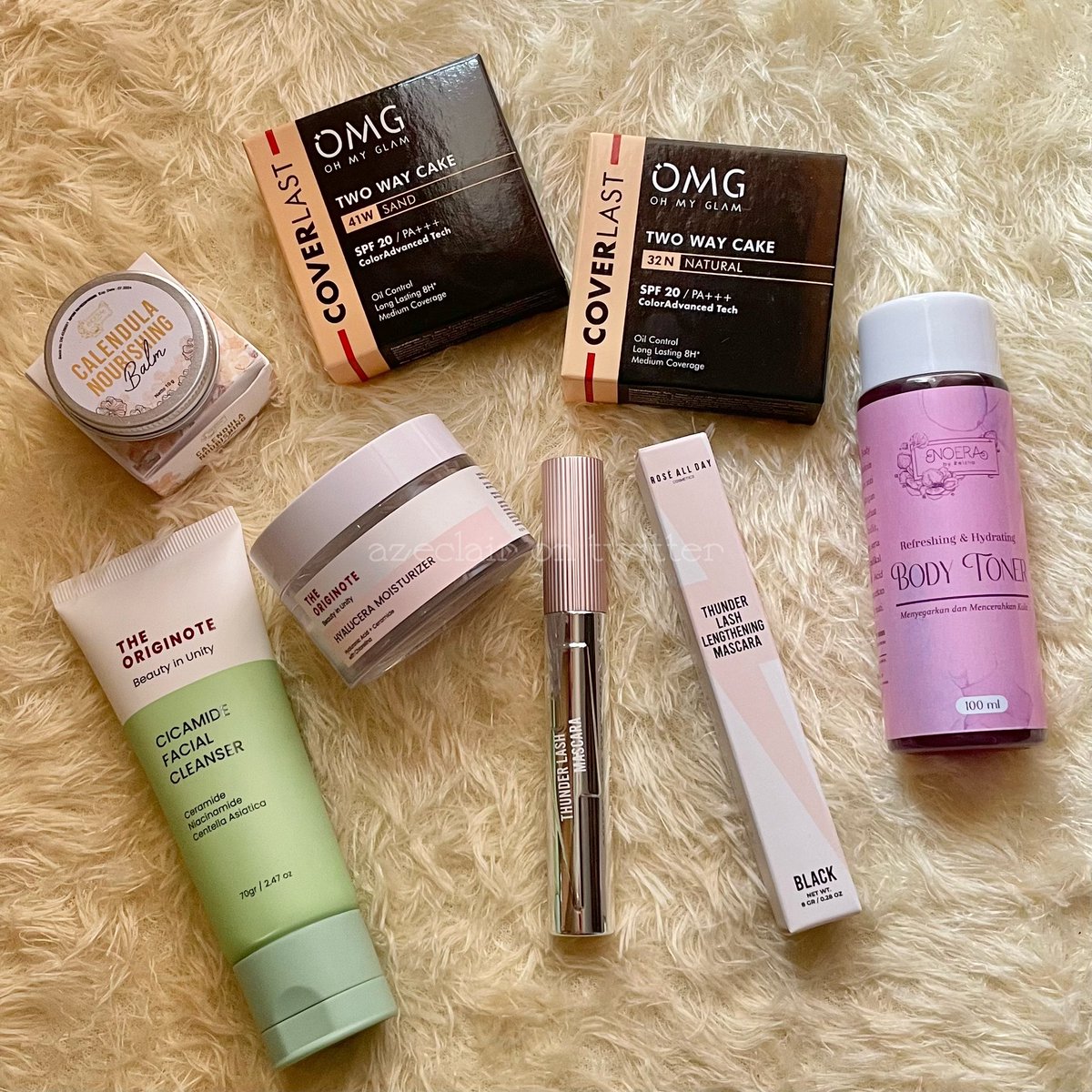 azeclair's tweet photo. Sesuai janjiku, aku mau giveaway face palette esqa untuk followers ku🥰 tapi bonusnya banyak banget (di foto ke-2)🥳

Rulesnya:
• RT+Like
• RT+Like threads yg aku reply di bawah
• reply “oi done sho”

#GAzeclair https://t.co/NWtsHBIId4