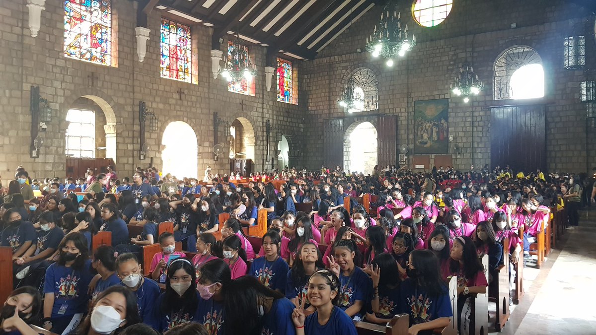 aquinastbp's tweet photo. ICYMI: Thanksgiving Mass headed by Rev. Fr. Luis Siera O.P. to welcome the school's 58th Foundation Week 

(Photos by: Lord Paulino / The Bellows)
#TBPAScend
#AS58FoundationWeek https://t.co/FqdsBnILeW