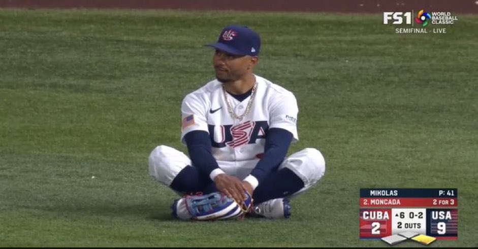 No Context MLB tweet media