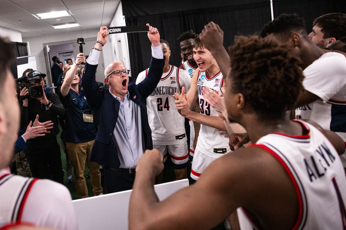 How bout them Huskies!!!

Thank you, UConn Nation for the incredible show of support this weekend in Albany! See you in Vegas!

#Made4March #MarchMadness