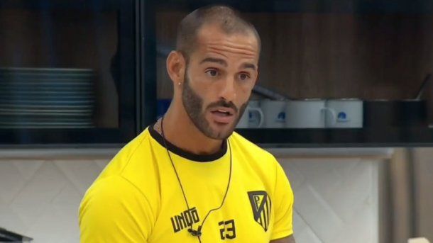 LaRomiScalora's tweet photo. Thiago lo votó al Cone? https://t.co/MmDINNcnaQ