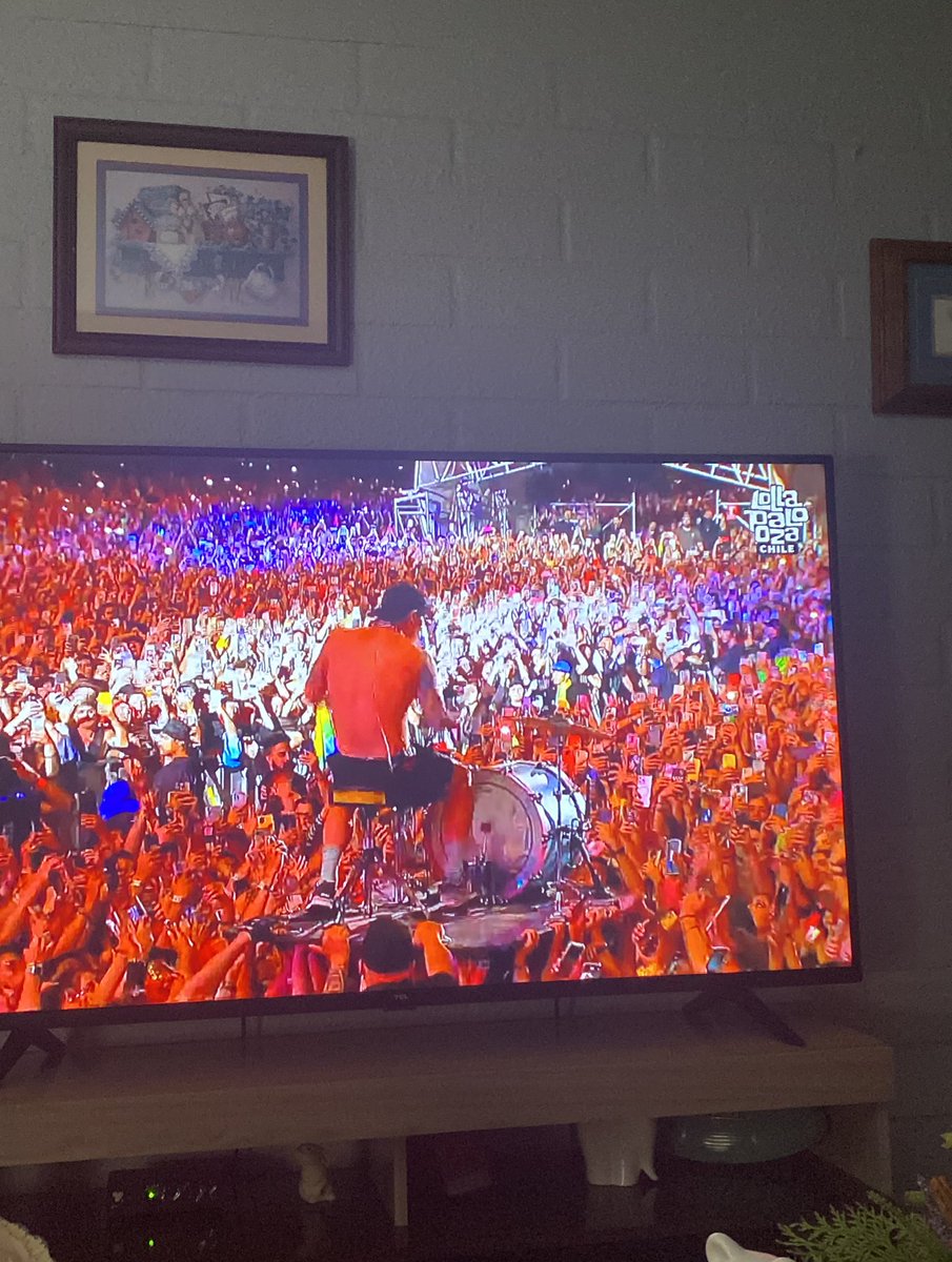 kawaiii_min's tweet image. Ctm la wea épica  #LollaCL2023