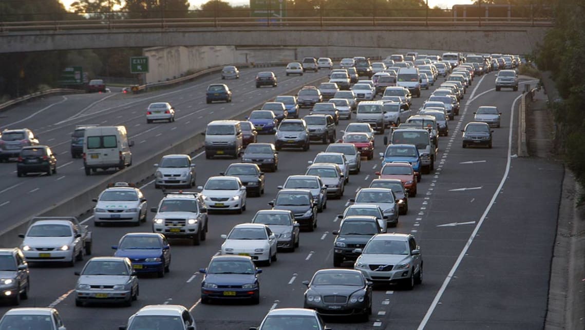 emfarrelly's tweet photo. Increasing #M4 from 80km/h per hour to 90km/h could save drivers 18 minutes per week IF they drive full length of #tollroad from Penrith to CBD. Tolls will still cost up to $15,000 per driver &amp; $500 million in taxpayer-funded toll rebates a year. #nswpol

https://t.co/qVvDinhKHR https://t.co/FojPVLaCpK