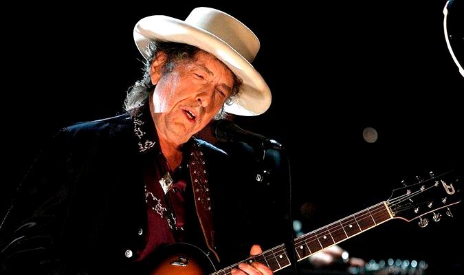 fuedicho's tweet photo. "Te dejaré estar en mis sueños si me haces un sitio en los tuyos".
Bob Dylan
#Fuedicho https://t.co/jVBPF1F38m