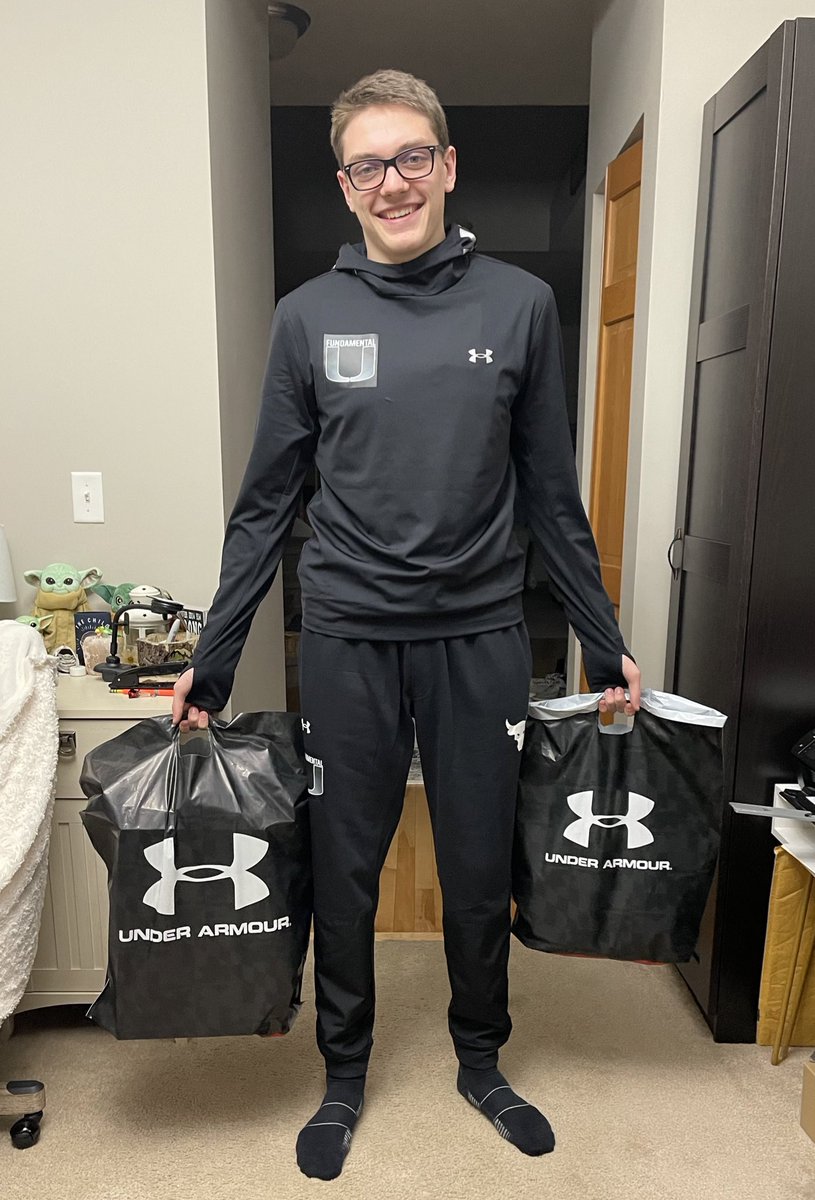 Had a great time shopping! #grateful <a href="/UnderArmour/">Under Armour</a>  <a href="/mikeweinstein55/">Michael Weinstein</a>  <a href="/FundamentalUA/">Fundamental U</a>