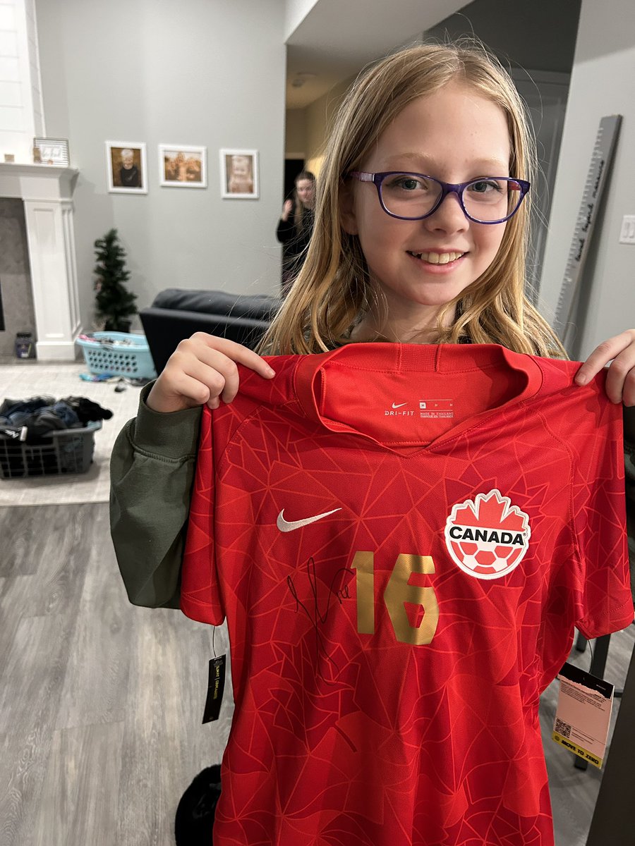 tyler_hillstead's tweet photo. I was gifted a signed Janine Beckie jersey from some thoughtful people - Jason and Monica Peterson. Today I handed it out to one of my players who logged 23 hours of @technefutbol in the months of January and February! Had one happy girl! Thank you Jason and Monica @janinebeckie https://t.co/wj6oO9KTNB