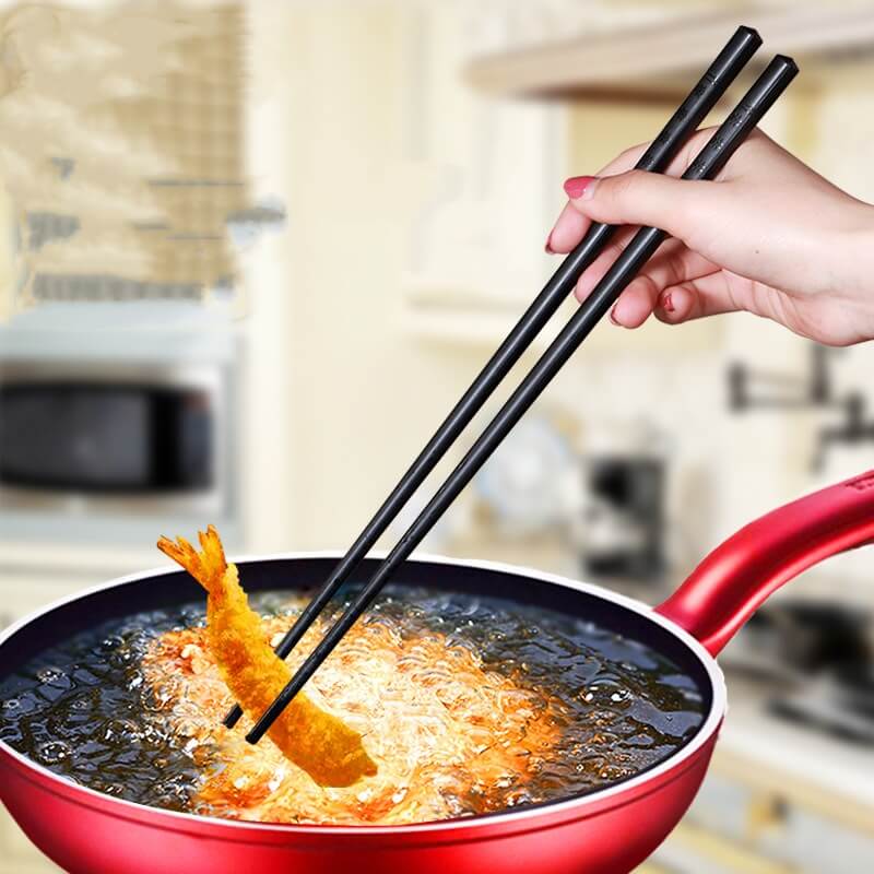 Romantic Sakura Long Fiberglass Cooking Chopsticks Chinese Style 11.8 Inch 💚
#hotpot #hotpothotpot #hotpot🍲 #hotpotseason #tinyfood #foodiegirl #sushitime #salmonsushi #dubaifoodie #chopsticks #chopstickskills #japanesefood #asianfoodie #japanesefoodlover #chopsticksrest