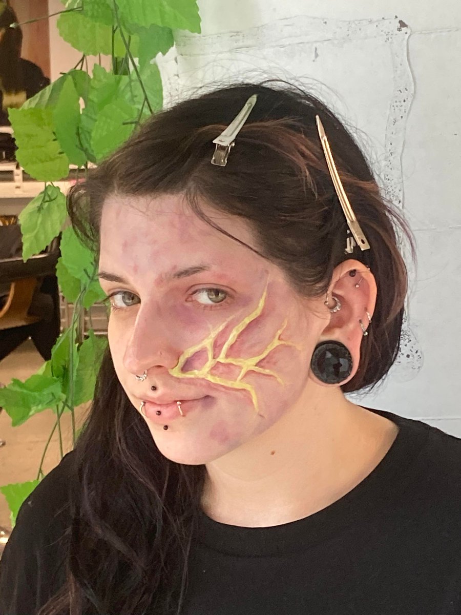 KatsWonderlandd's tweet image. I got spoopified

.
.
.
#makeup #aacm #aacm_melbourne #specialeffects #makeup #melbourne #mcrmelbourne #madmax #madmaxfuryroad