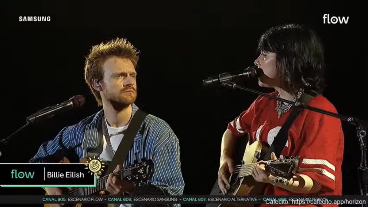 Olha eles! Finneas e Billie a cantar 'Your Power' no Lollapalooza Argentina!