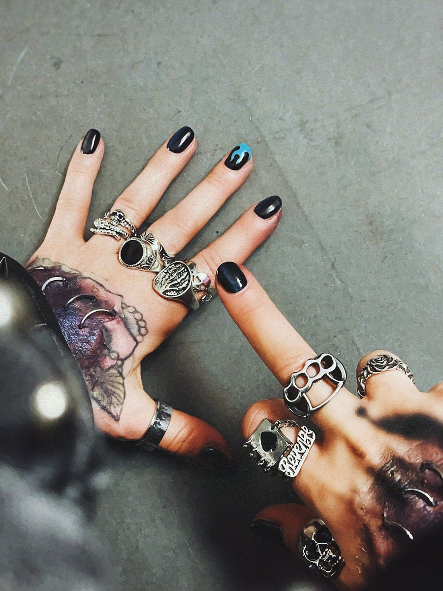 born2burn__'s tweet image. 𝕽𝖊𝖛𝖊𝖓𝖌𝖊 😘 #dabi #TouyaTodoroki #bnha #mha