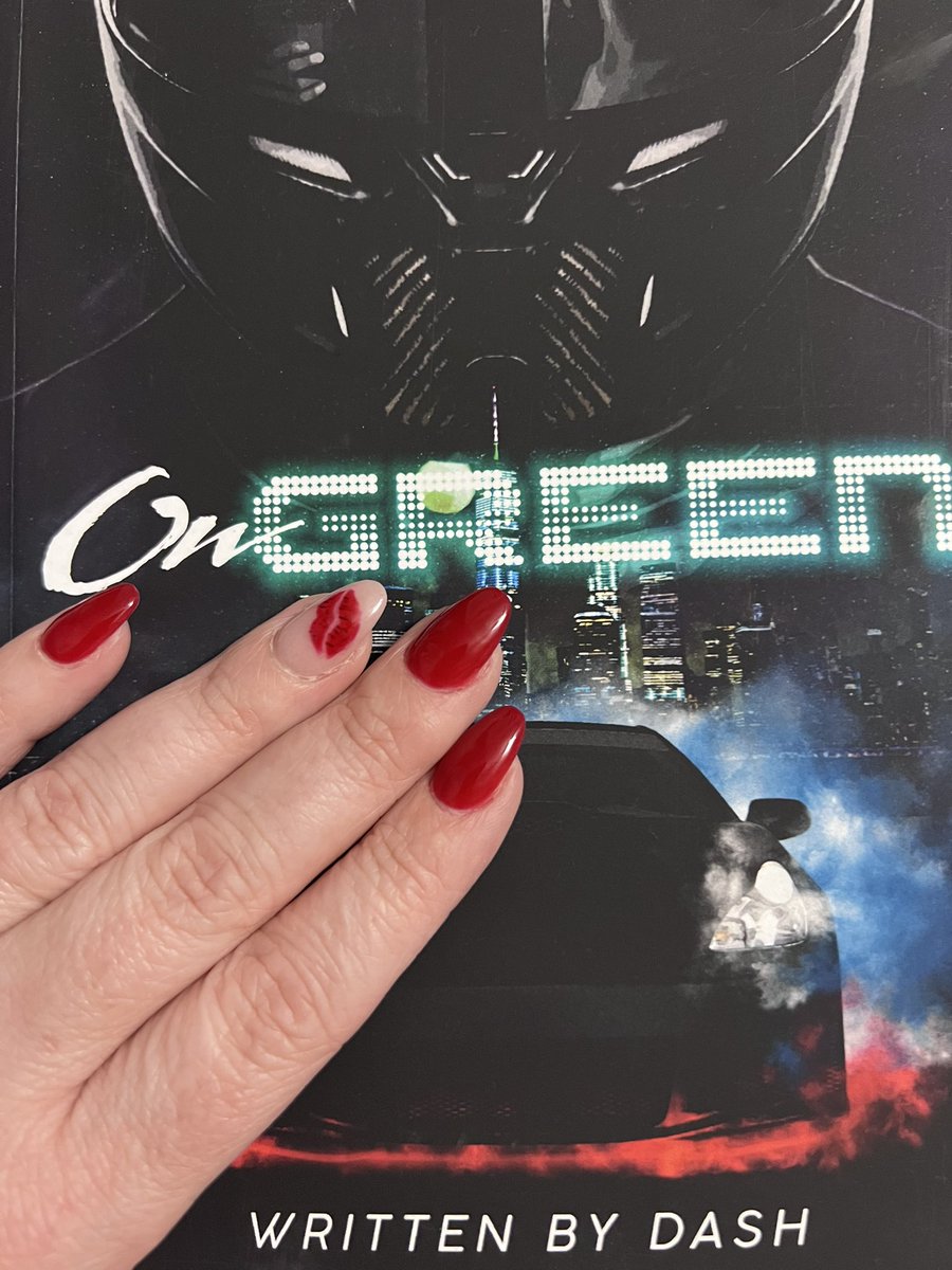 alilsongbirdy's tweet photo. My Lydia Bellhorn nails. My nail tech is amazing and she used the lipstick mark design on the shirt I chose for the book release party and she copied it on my ring fingers for an accent nail.
#ongreen #bookreleaseparty #lydiabellhornnails @insertdash https://t.co/UMLLJq6qK8