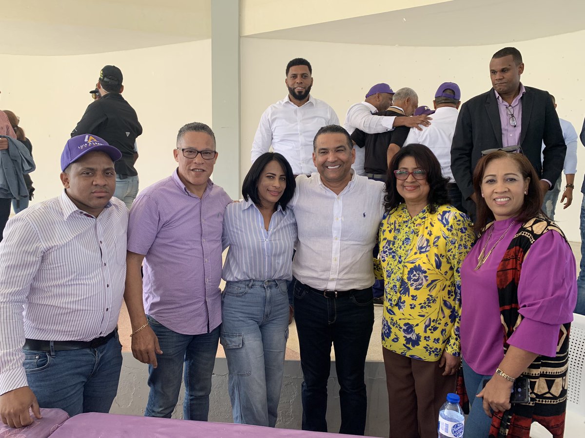 alcheredia's tweet photo. Cerca de la gente, más fuerte y más unidos que nunca. https://t.co/BzJ6Db64Kd