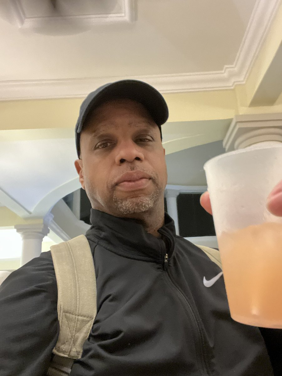 🤙🏾 Minding My Own Business🖤💛 tweet media