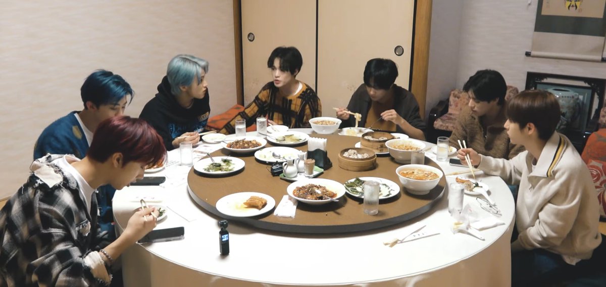 thirteenna's tweet image. went from 5 to 6 and finally 7. thank you for growing up so well, 7dream ♡